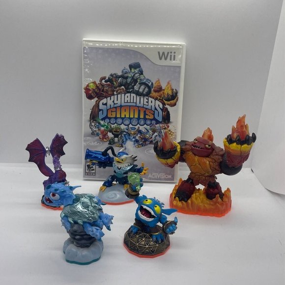 Skylanders Giant Wii game and swapforce figures - Picture 1 of 7